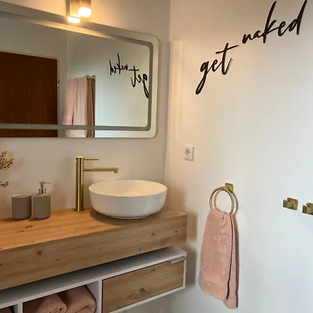 Up Wuljke19 Neu Renovierte Inkl.pkw Stellplatz * Emden